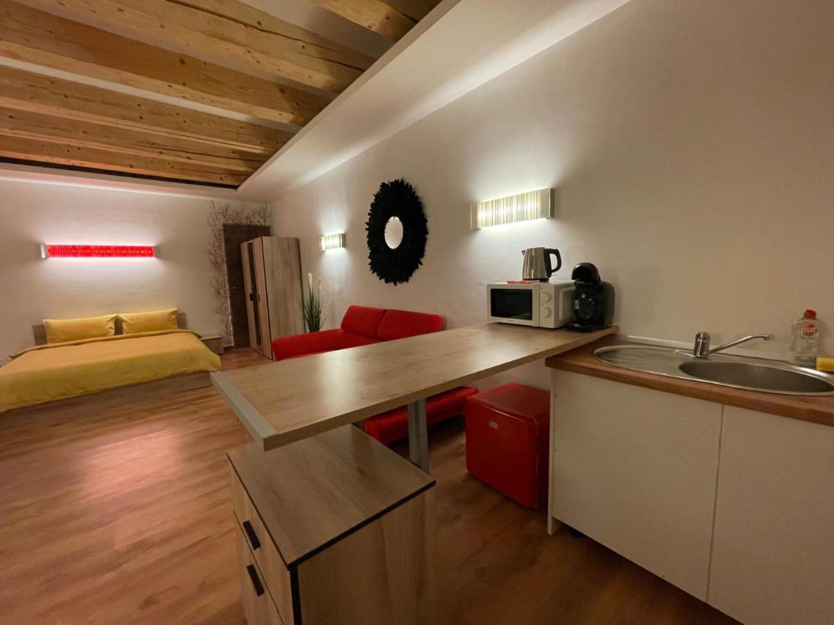 New Workspace Studio Savoya9 Self Check In Old City Center Timişoara Eksteriør bilde